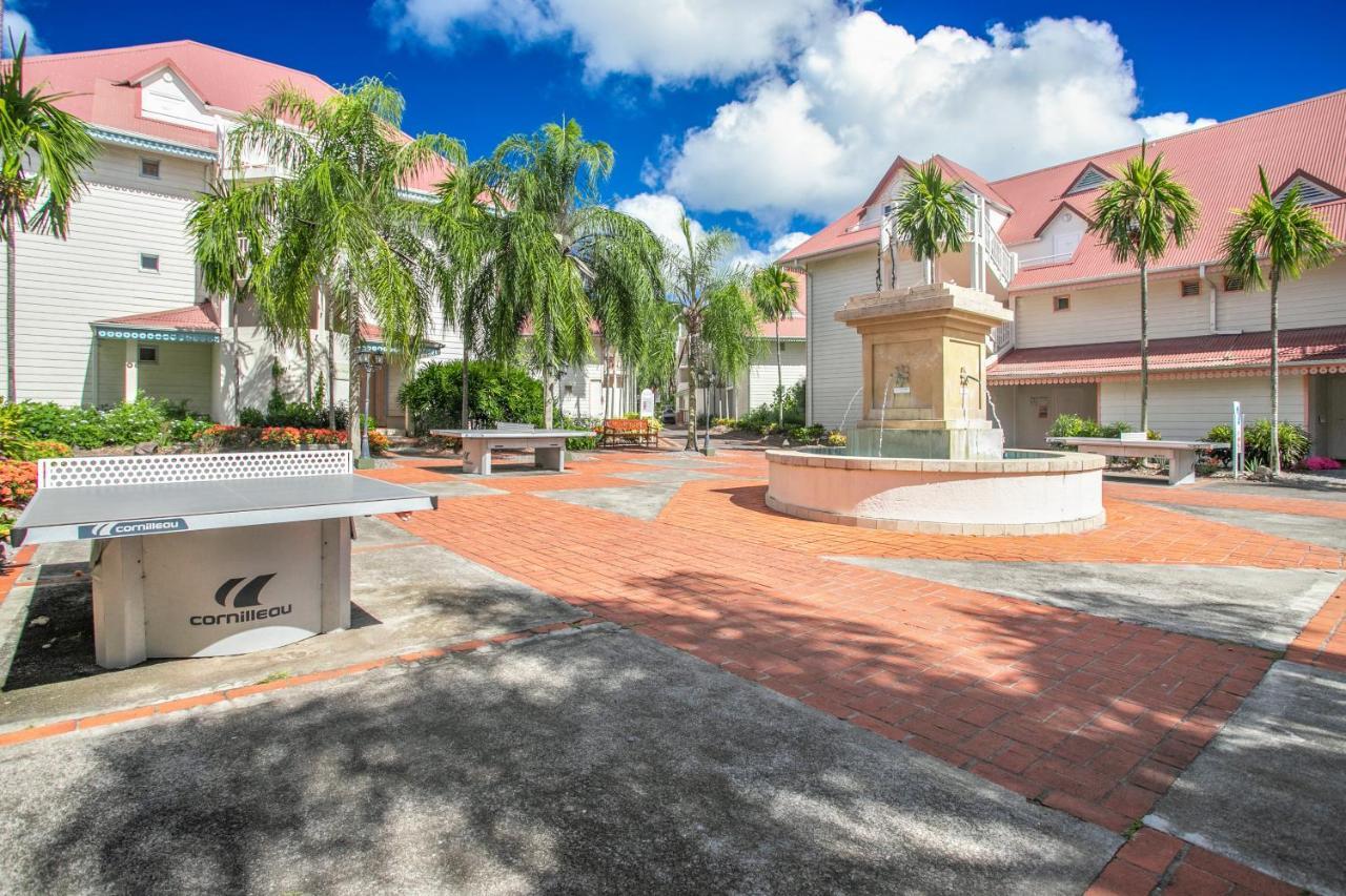 Village Pierre & Vacances Sainte Luce Екстер'єр фото